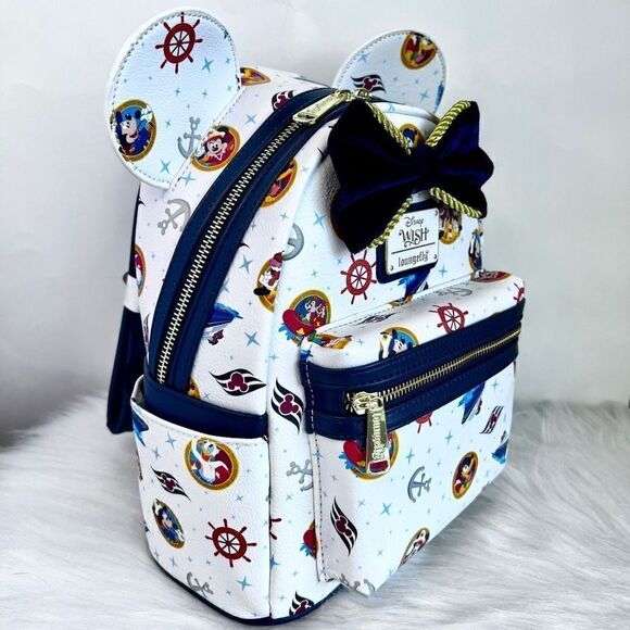 Wish Loungefly White AOP Backpack Disney Cruise Line DCL SOLD OUT In Hand - Picture 6 of 9